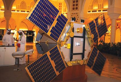 في خطوة هي الأولى من نوعها، الإمارات تعتزم إنشاء وكالة فضاء